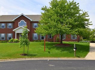 34 Chautauqua Trl, Madison, WI 53719