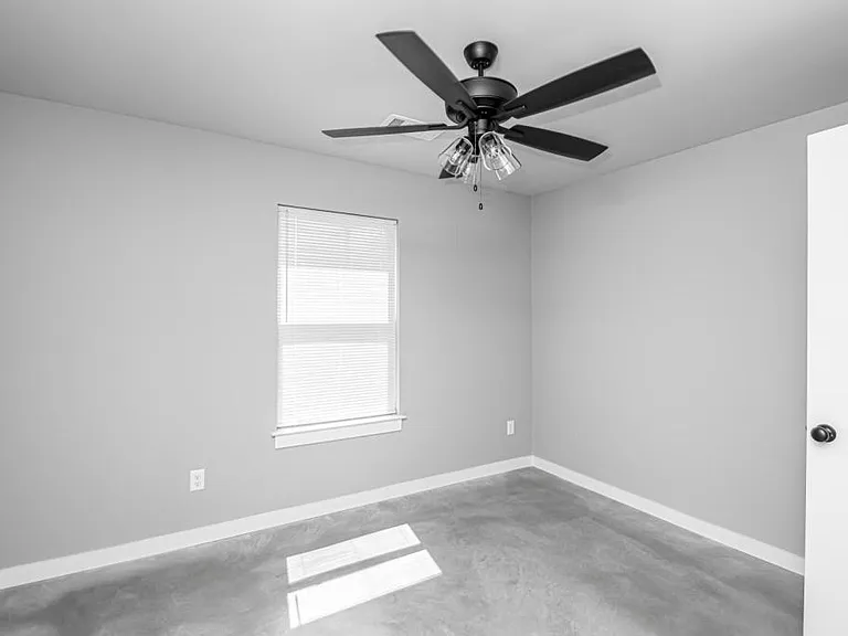 202 Greenwood Ave — Photo 18