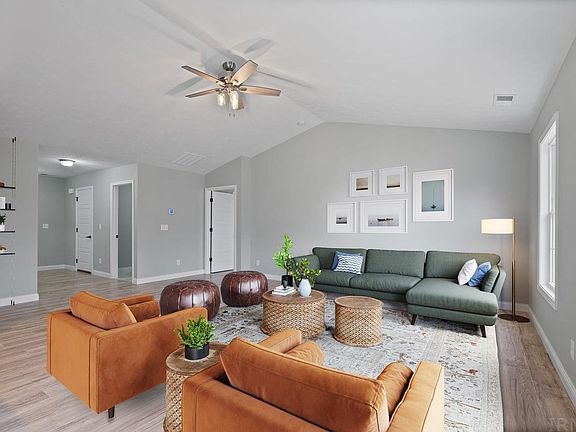 5th image of 3606 Furlong Dr