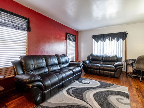 4th image of 11110 W Grange Ave