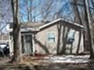 16 Carle Rd, Branford, CT 06405