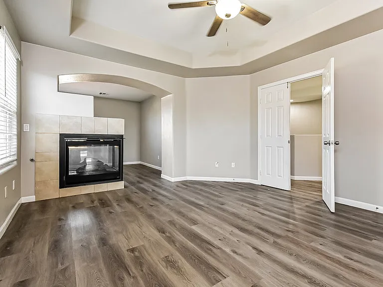 4237 Telstar Ct — Photo 11