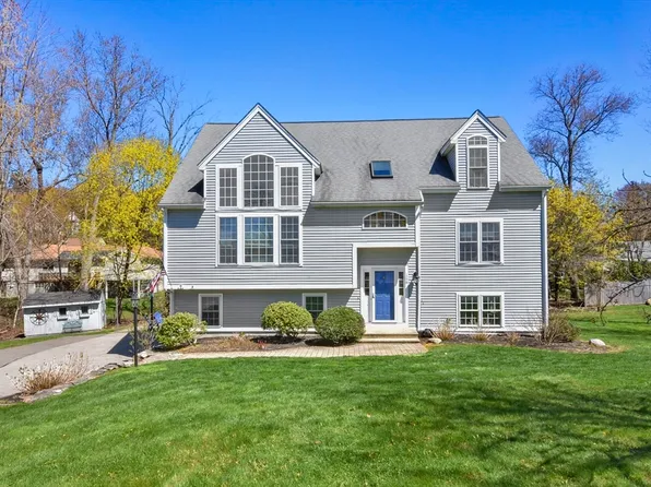 158 Winifred Ave, Worcester, MA 01602