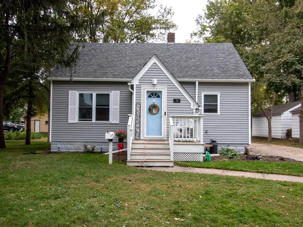 36 5th Ave NE, Hutchinson, MN 55350