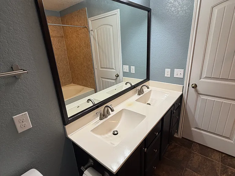 1484 Astor Crk — Photo 14