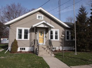 227 W Marshall St, Belvidere, IL 61008