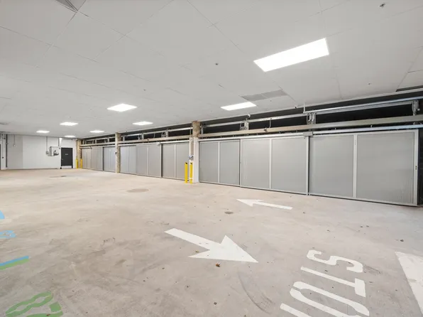 17 Avenue East image 40 of 57