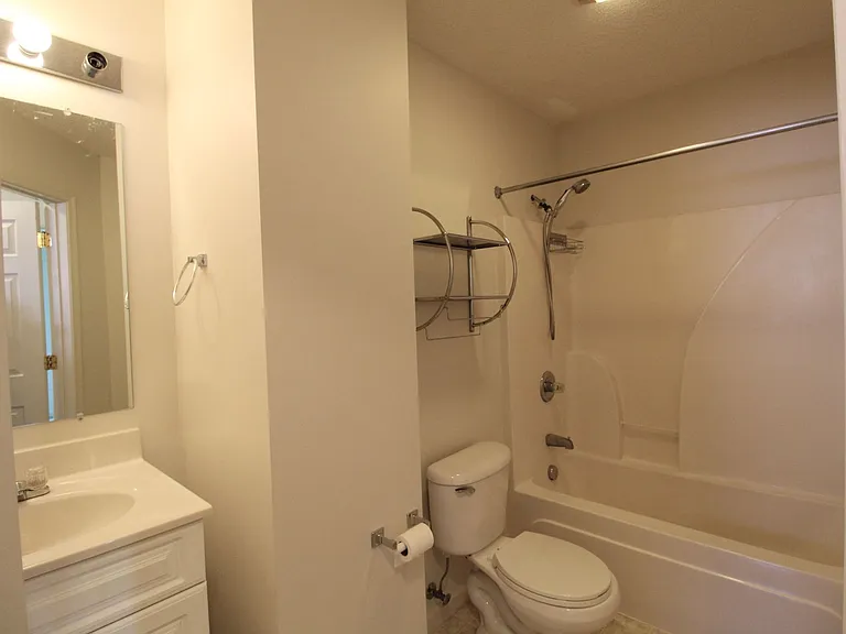 1036 John Hancock Pl — Photo 18