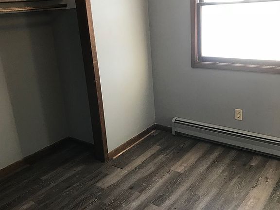 3rd image of 443 N 26th Pl #447