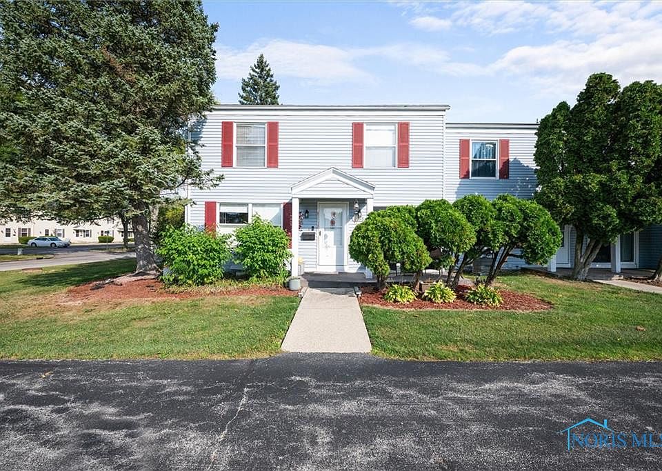 1st image of 3696 Lakepointe Dr