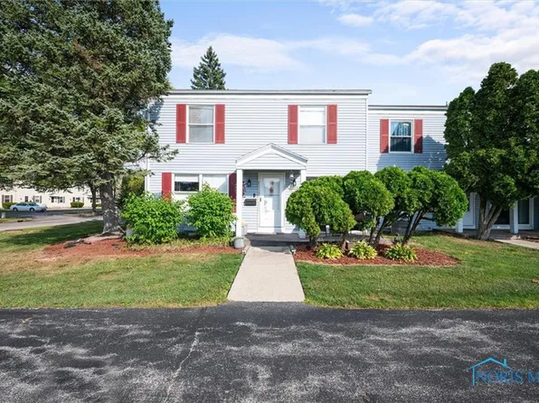 3696 Lakepointe Dr, Northwood, OH 43619