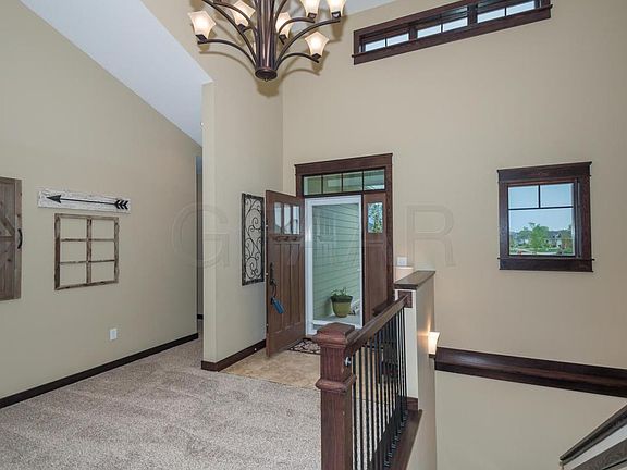 4th image of 5600 E Prairiewood Dr