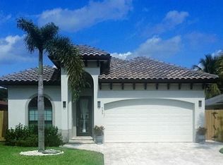 544 98th Ave N, Naples, FL 34108