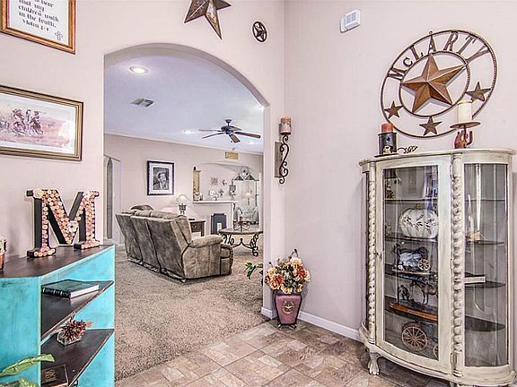 4th image of 1906 S Everglades Dr