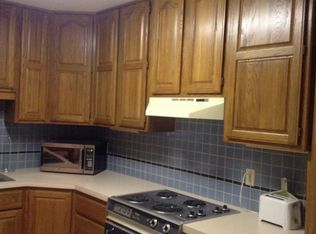 3329 Neerpark Dr, Lincoln, NE 68506