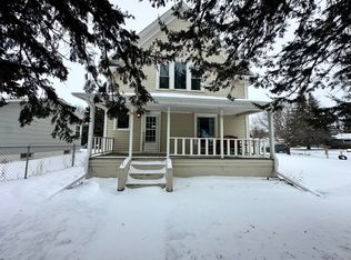696 Commercial Ave SE, Wolsey, SD 57384