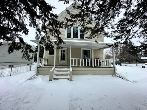 696 Commercial Ave SE, Wolsey, SD 57384