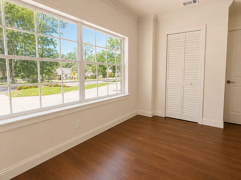 1325 N Lake Otis Dr — Photo 5