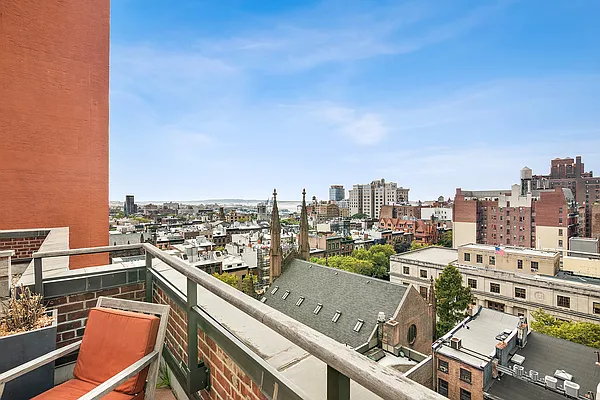 Sold by Corcoran | media 7