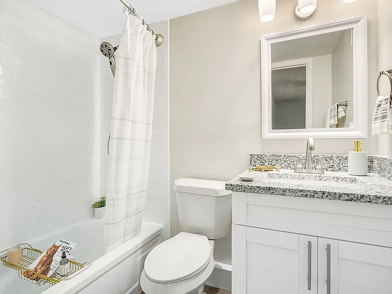 809 Weldona Ln — Photo 18