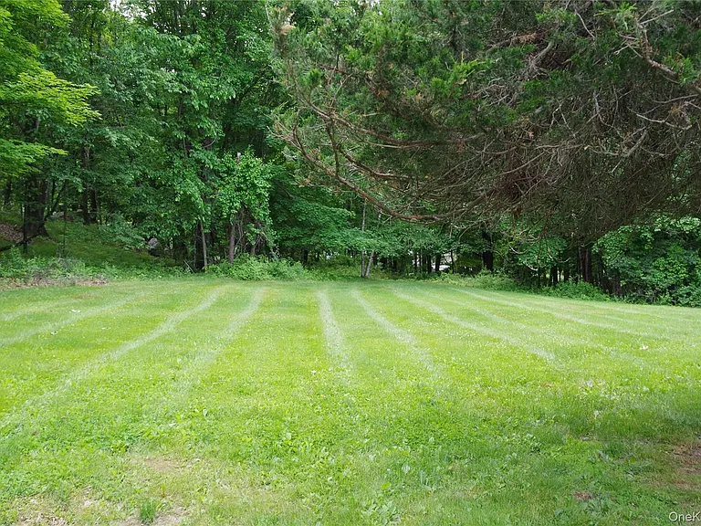 2464 Route 82 — Photo 20