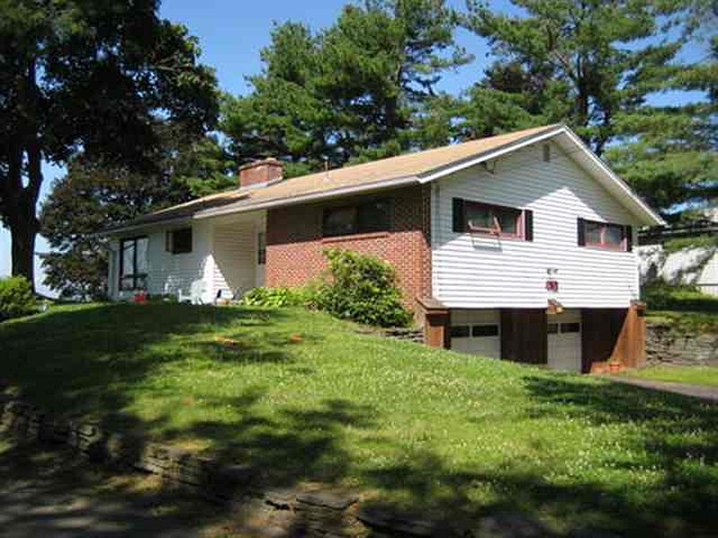 2nd image of 1 SEAFORTH Street