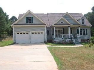 207 Dr Elliott Rd, Newnan, GA 30263