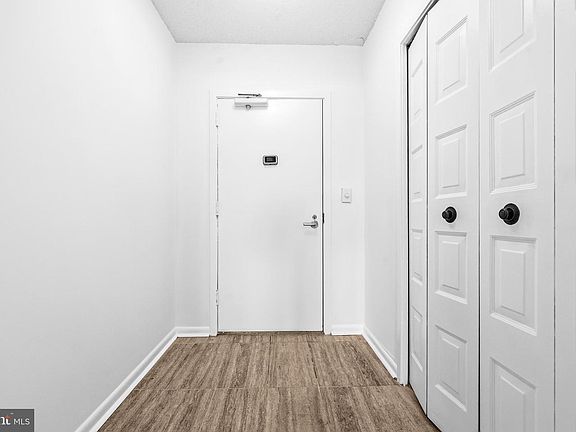 5th image of 5501 Seminary Rd APT 111S