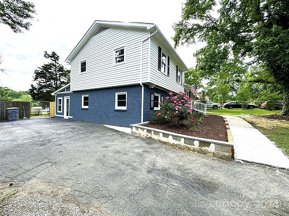 2nd image of 7344 Meadowdale Ln