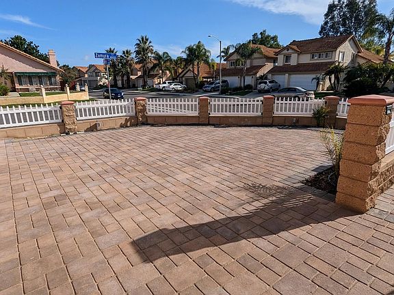 3rd image of 24348 Gitano Dr