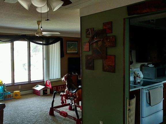 4th image of 540 Eastvold Ave