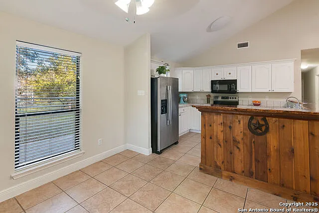 445 Scenic Hills Dr — Photo 8