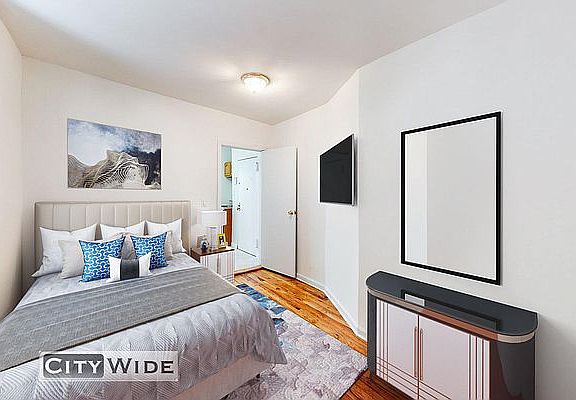 2nd image of 218 E 89th St #10