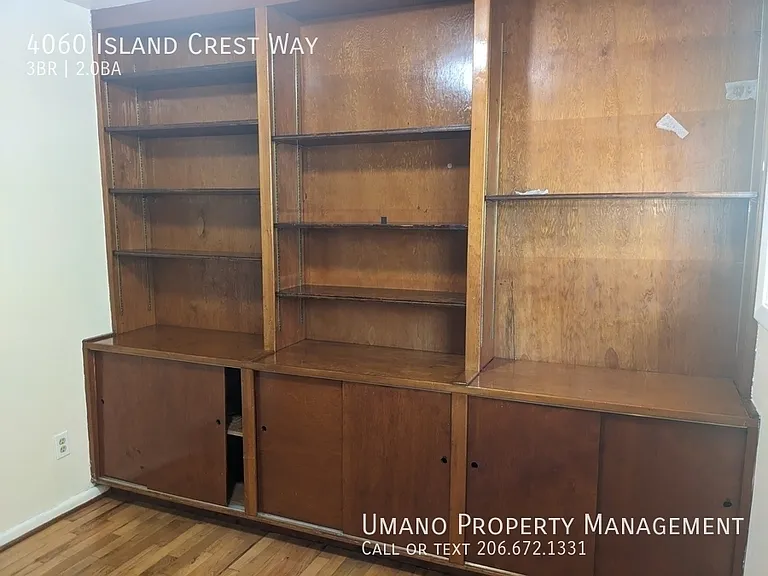 4060 Island Crest Way — Photo 13
