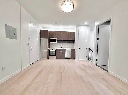 Rented by Doorway NYC, LLC | media 40