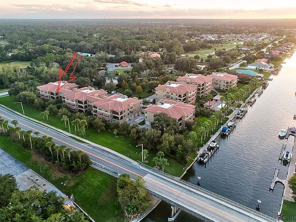 2nd image of 114 Club House Dr