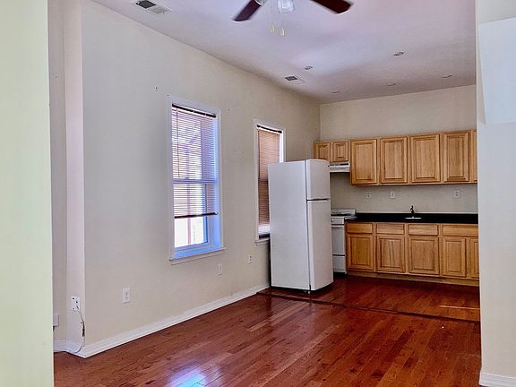 2nd image of 767 S 4th St #3