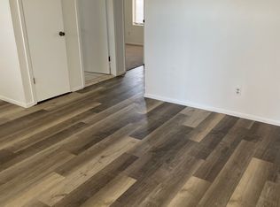 Updated UNM Area 2 bed/1 bath w/ Custom Finishes, Albuquerque, NM 87106