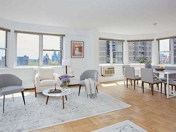 2nd image of 1175 York Ave Penthouse B3