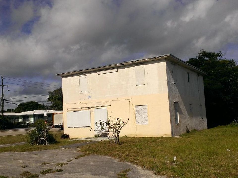 2nd image of 1148 Dr Martin Luther King Jr Blvd