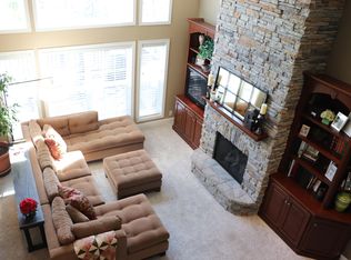 3924 Woodmont Park Ln, Louisville, KY 40245