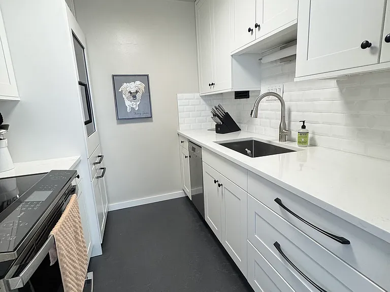 1221 Minor Ave #1002 — Photo 12