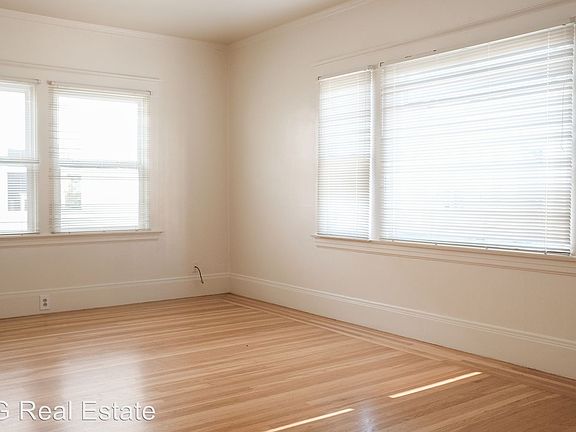 3rd image of 2131 Hearst Ave APT 07