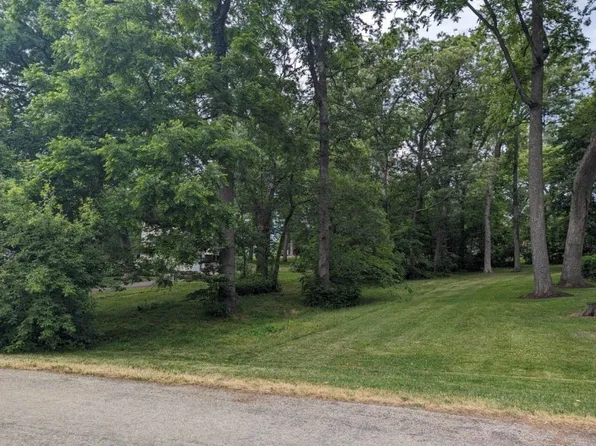 1310 Chadbourne Dr, Davis, IL 61019
