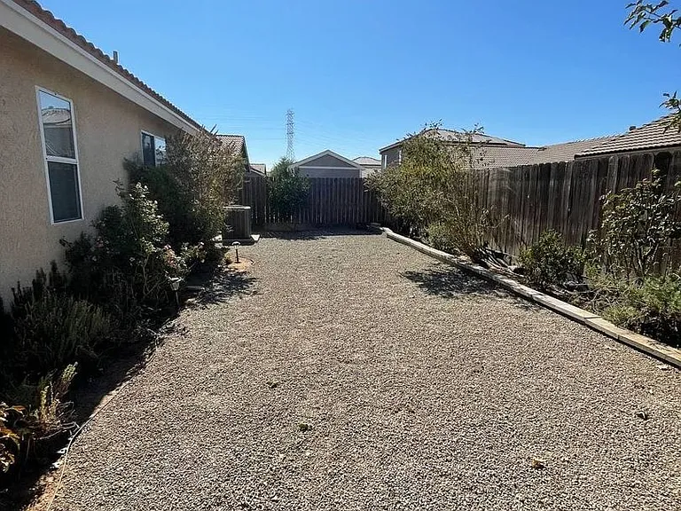 6175 W Scott Ave — Photo 26