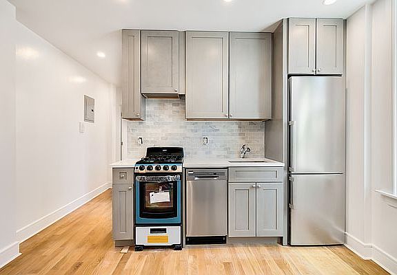 3rd image of 1657 8th Ave #1B