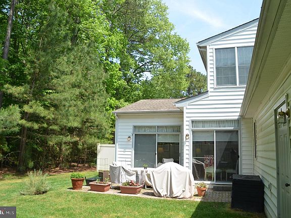 3rd image of 28423 Pinehurst Cir