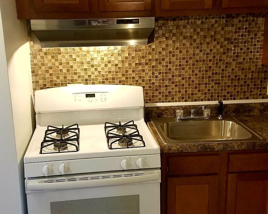 1st image of 625 N Taft Ave APT 2