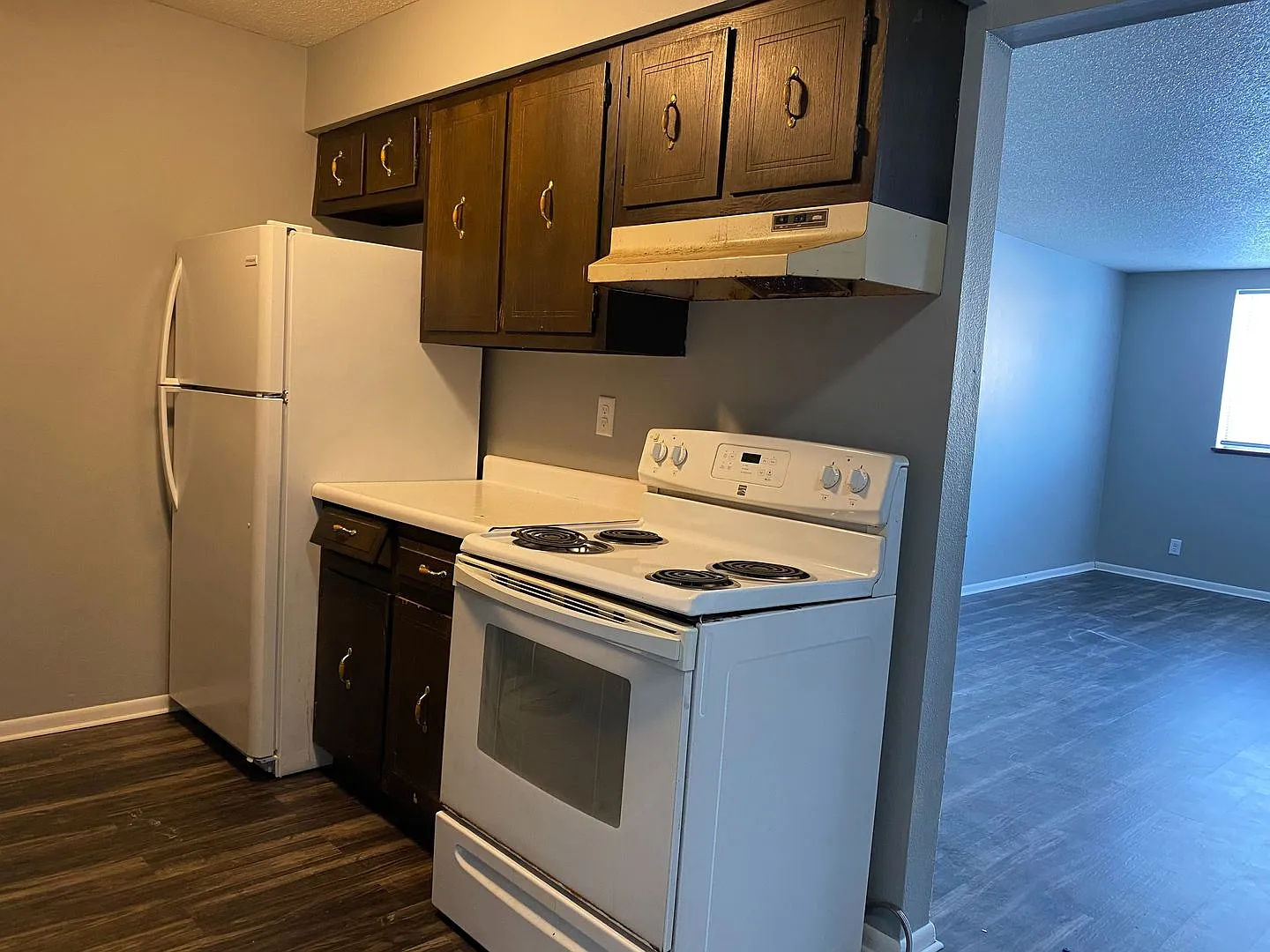 Ravenwood Rd Apartments — Photo 3