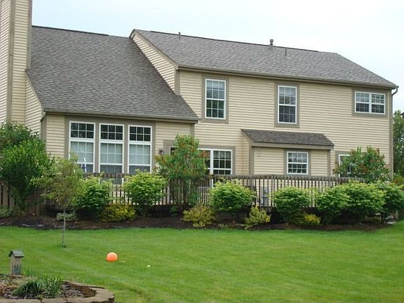 2nd image of 2910 Wynridge Dr